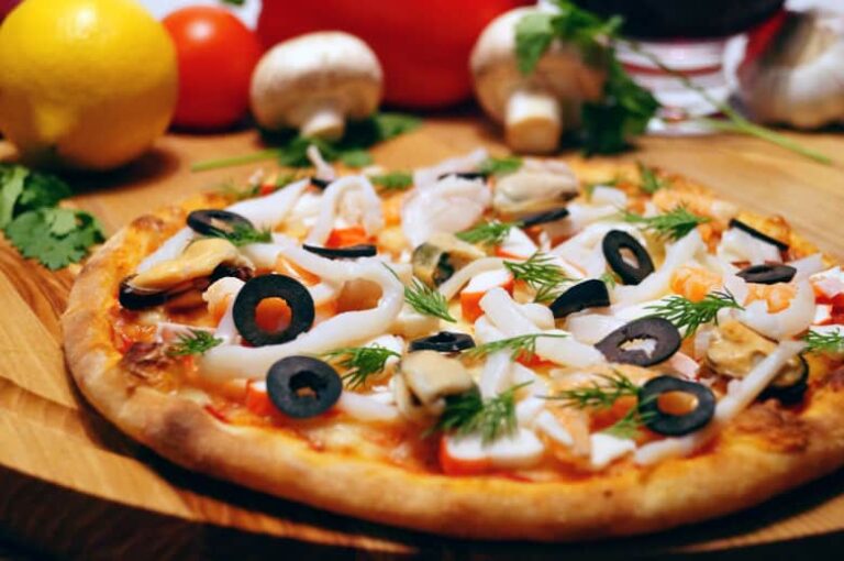 Hire Mobile Pizza Catering Penrith Services For Any Event